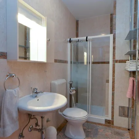 Fuer 3 Personen Ca 32 Qm In Porec, Istrien Istrische Riviera *